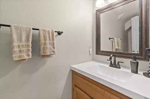 Bath - 8445 Bramble Bush Cir, Antelope, CA 95843 photo 1 of 4