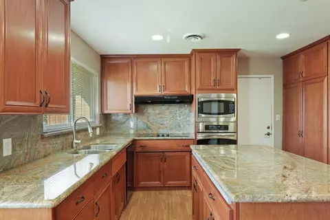 207 Derecho Way, Tracy, CA 95376 photo 9