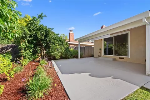 Exterior - 5301 Baumgart Way, Carmichael, CA 95608 photo 5 of 7