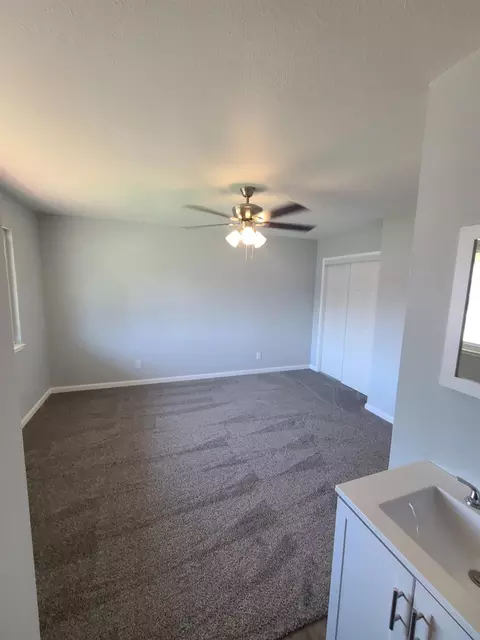 Bedroom - 447 Ericwood Ct, Manteca, CA 95336 photo 6 of 6