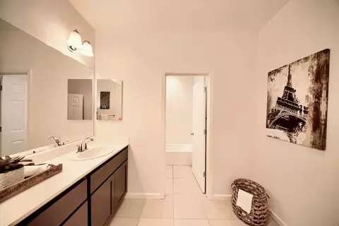 Bath - 361 Aaron Way, Tracy, CA 95377 photo 6 of 9