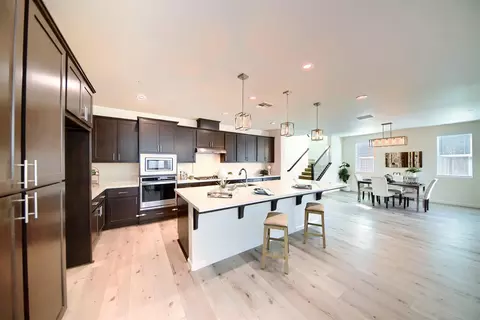 Kitchen - 361 Aaron Way, Tracy, CA 95377 photo 4 of 4