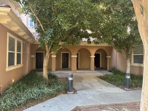 4800 Westlake Pkwy #304, Sacramento, CA 95835