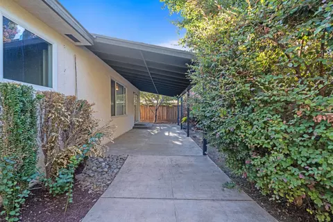 2051 Edgebrook Dr, Modesto, CA 95354 photo 26