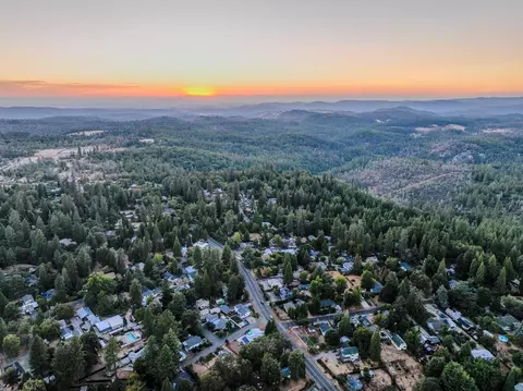 13006 Ridge Rd, Grass Valley, CA 95945 photo 6