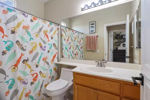 2066 Hyde Park Pl, Manteca, CA 95336 photo 23
