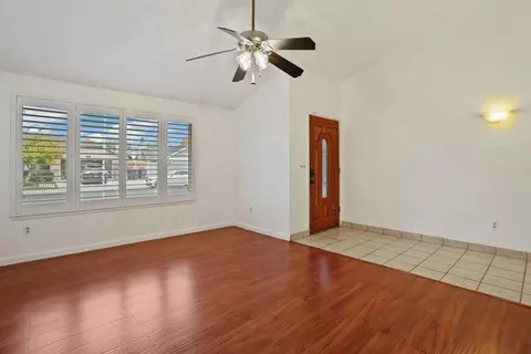 Living - 1417 Fransen Ln, Modesto, CA 95355 photo 2 of 5