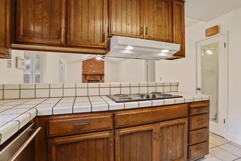 Kitchen - 1417 Fransen Ln, Modesto, CA 95355 photo 2 of 2