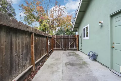 Exterior - 1417 Fransen Ln, Modesto, CA 95355 photo 7 of 7
