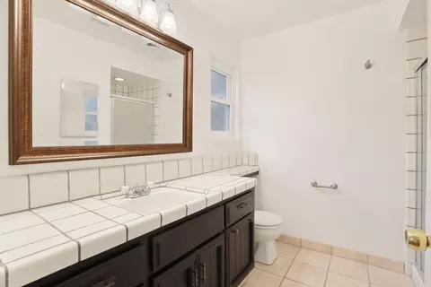 Bath - 1417 Fransen Ln, Modesto, CA 95355 photo 2 of 2