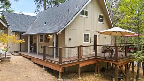 23184 Middle Camp Rd, Twain Harte, CA 95383