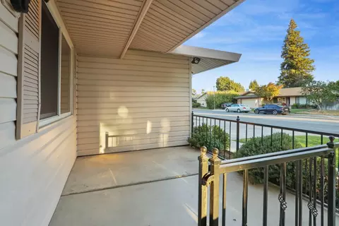 309 Silver Star Ct, Merced, CA 95348 photo 3