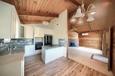 Kitchen - 30000 Kasson Rd 4e12 Rainbow Dr, Tracy, CA 95304 photo 1 of 8
