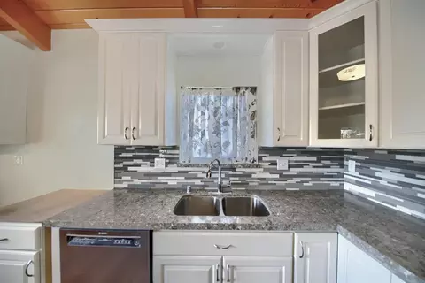 Kitchen - 30000 Kasson Rd 4e12 Rainbow Dr, Tracy, CA 95304 photo 5 of 8