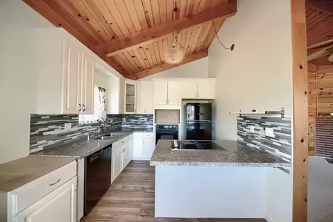Kitchen - 30000 Kasson Rd 4e12 Rainbow Dr, Tracy, CA 95304 photo 2 of 8