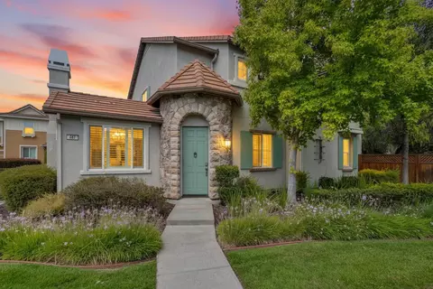 497 N Orinda Ct, Mountain House, CA 95391