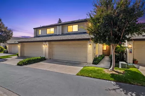 1126 Cedar Creek Dr #2, Modesto, CA 95355