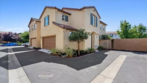 8884 Ariston Ln, Elk Grove, CA 95758