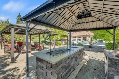 Exterior - 9460 Crossrail Dr, Wilton, CA 95693 photo 37 of 44