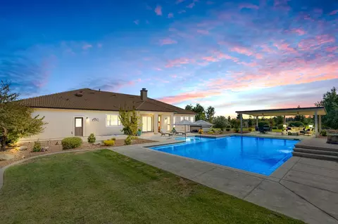 Exterior - 9460 Crossrail Dr, Wilton, CA 95693 photo 28 of 44