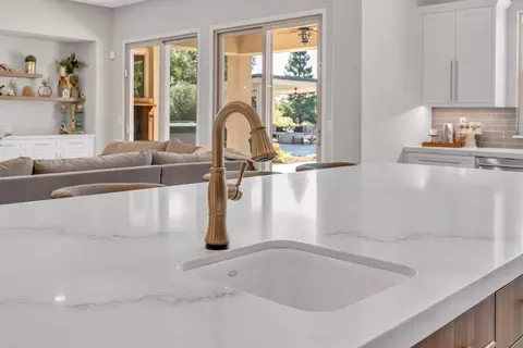 Kitchen - 9460 Crossrail Dr, Wilton, CA 95693 photo 3 of 9