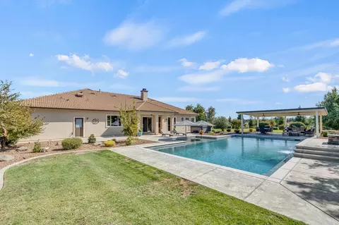 Exterior - 9460 Crossrail Dr, Wilton, CA 95693 photo 29 of 44