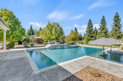 Exterior - 9460 Crossrail Dr, Wilton, CA 95693 photo 19 of 44