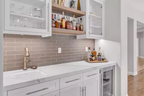 Kitchen - 9460 Crossrail Dr, Wilton, CA 95693 photo 4 of 9