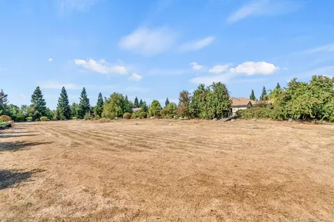 Exterior - 9460 Crossrail Dr, Wilton, CA 95693 photo 43 of 44