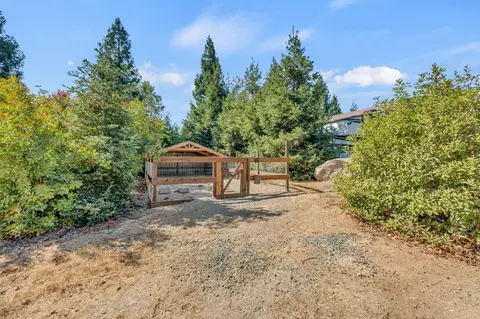 Exterior - 9460 Crossrail Dr, Wilton, CA 95693 photo 40 of 44