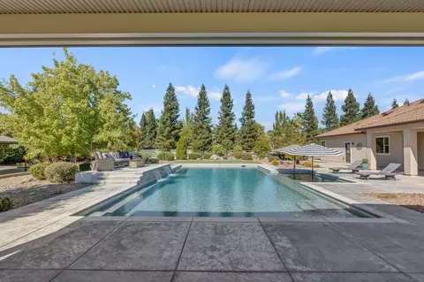 Exterior - 9460 Crossrail Dr, Wilton, CA 95693 photo 20 of 44