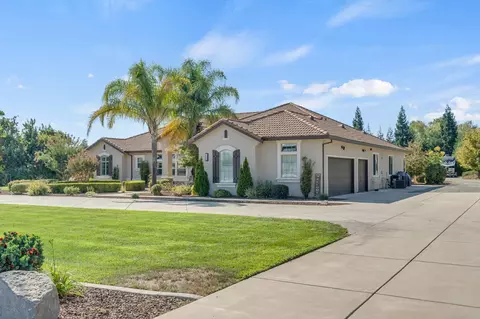 Exterior - 9460 Crossrail Dr, Wilton, CA 95693 photo 6 of 44