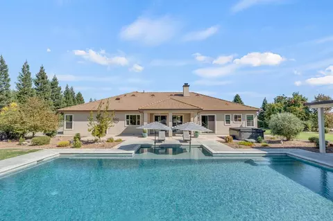 Exterior - 9460 Crossrail Dr, Wilton, CA 95693 photo 27 of 44