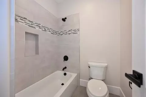 Bath - 3301 Stone Field Way, Loomis, CA 95650 photo 6 of 6