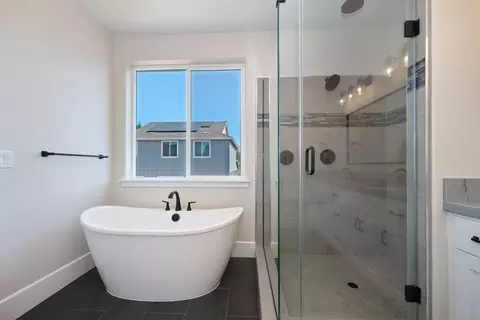 Bath - 3301 Stone Field Way, Loomis, CA 95650 photo 3 of 6