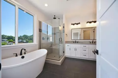 Bath - 3301 Stone Field Way, Loomis, CA 95650 photo 2 of 6