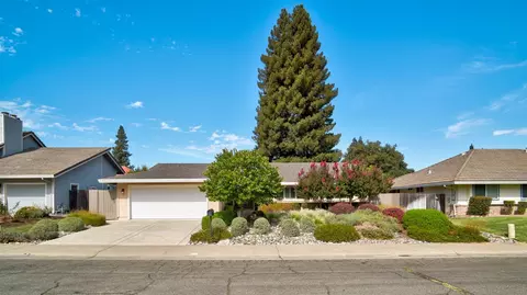 5 Dumfries Ct, Sacramento, CA 95831