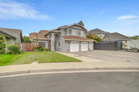Exterior - 3667 Pine Valley Ct, Turlock, CA 95382 photo 4 of 8