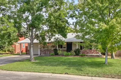 2408 Avalon Dr, Sacramento, CA 95864