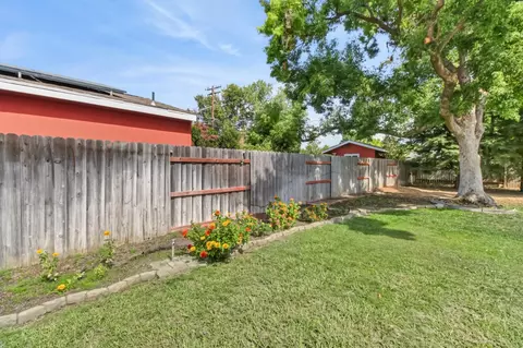 Exterior - 2408 Avalon Dr, Sacramento, CA 95864 photo 6 of 8
