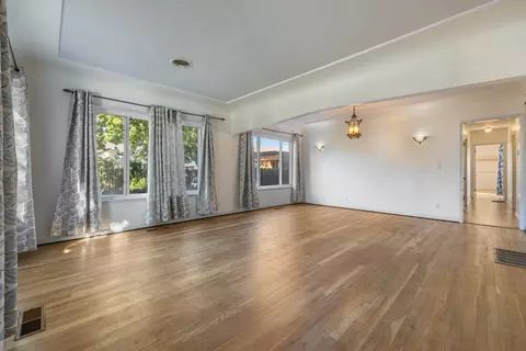 Living - 337 Concord St, Lodi, CA 95240 photo 1 of 4