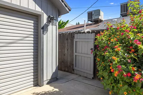 Exterior - 337 Concord St, Lodi, CA 95240 photo 8 of 11