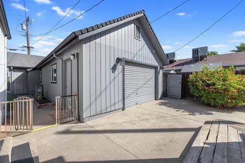 Exterior - 337 Concord St, Lodi, CA 95240 photo 5 of 11