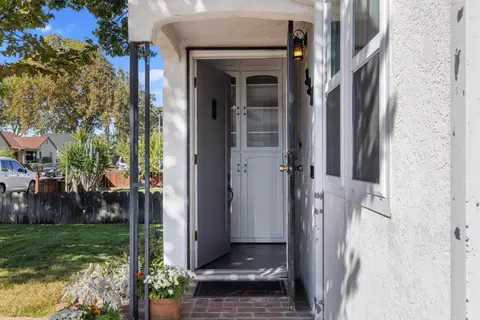 Entry Way - 337 Concord St, Lodi, CA 95240 photo 1 of 10