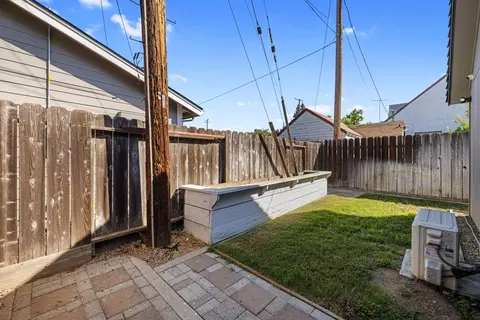 Exterior - 337 Concord St, Lodi, CA 95240 photo 11 of 11