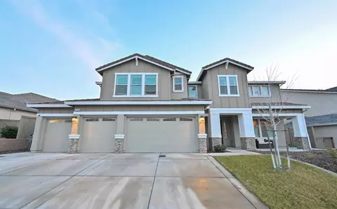 2950 Laredo Dr, Rocklin, CA 95765