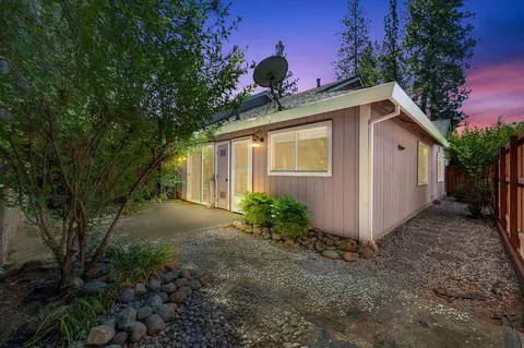 Exterior - 153 Windsor Ln, Grass Valley, CA 95949 photo 2 of 7