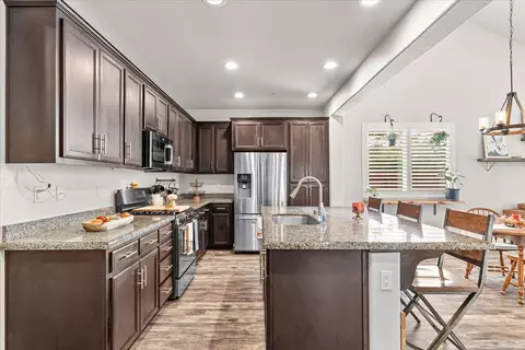 2152 Splendor Way, Modesto, CA 95357 photo 16