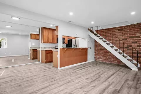 303 Harding Blvd #2, Roseville, CA 95678