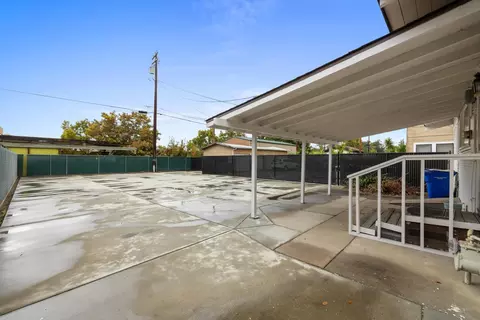 723 E Main St, Turlock, CA 95380 photo 34